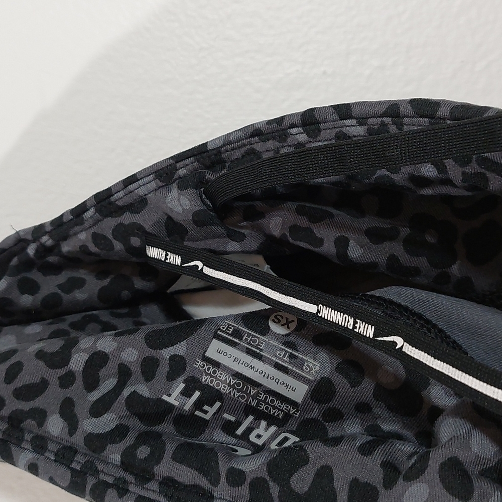 🟢 (PHIL) NIKE Dri-Fit Animal Print Athletic Active Cropped Leggings - Picture 10 of 13